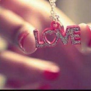 Meet your Posher, Yaneth